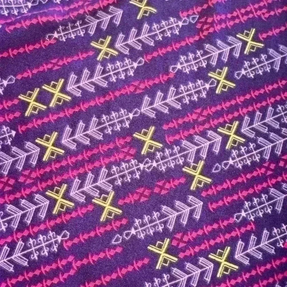 Lularoe TC purple leggings geometric pattern with pink, yellow, lavender. NWOT. - Picture 3 of 5